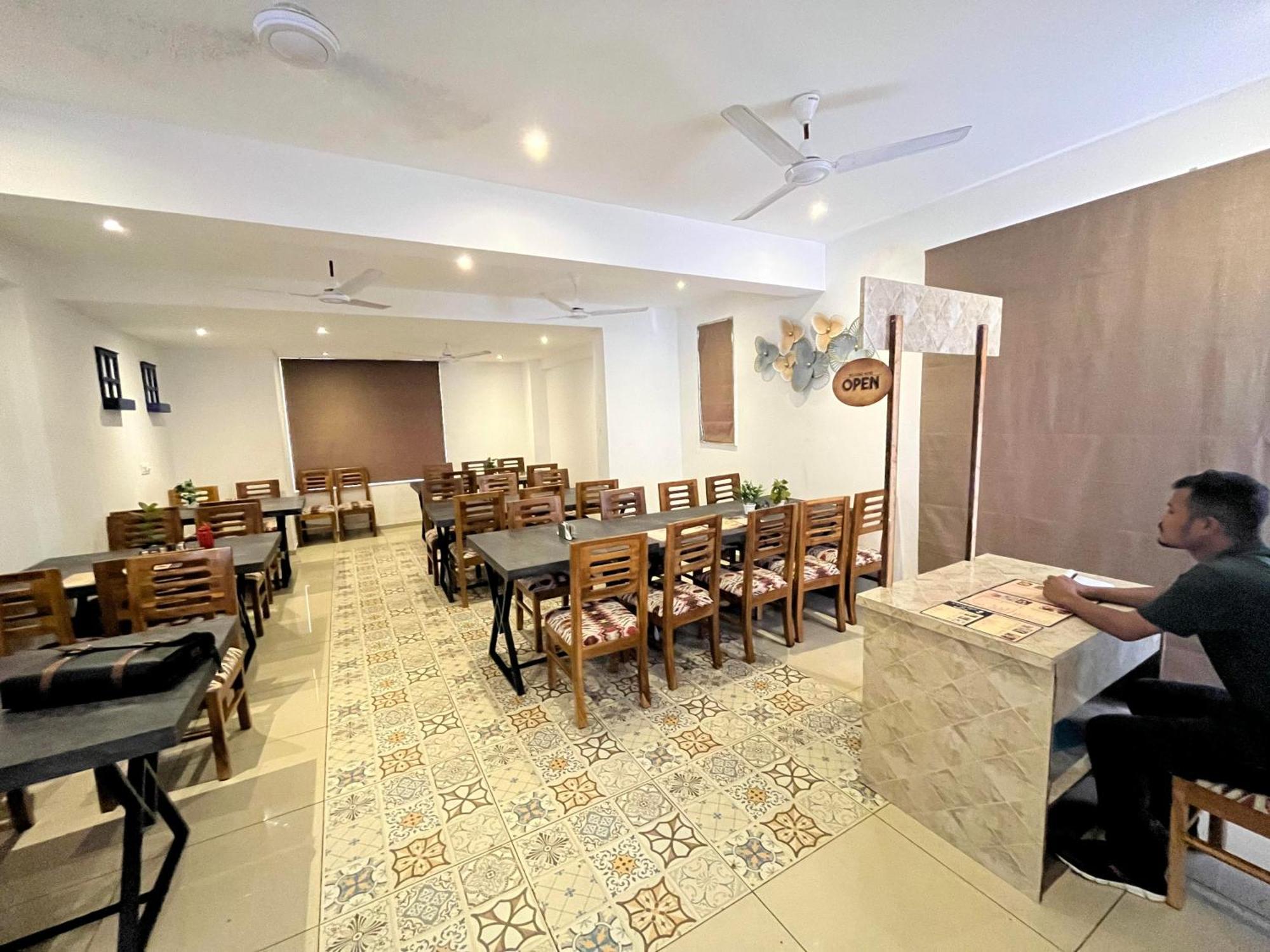 Goa Stay Hotel Калангут Экстерьер фото